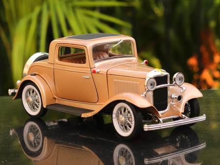 Official Licensed Diecast 1932 Ford 3 Window Coupe Car with Openable Parts (Scale 1:18) Online Hot Sale