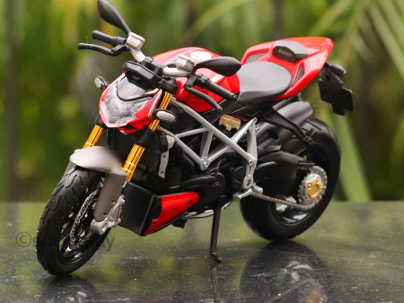 100% Original and Licensed Ducati Super Naked S Diecast Bike Model (1:12 Scale) Fashion