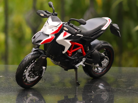 100% Original and Licensed Ducati Hypermotard SP Diecast Bike Scale Model (1:12 Scale) For Discount