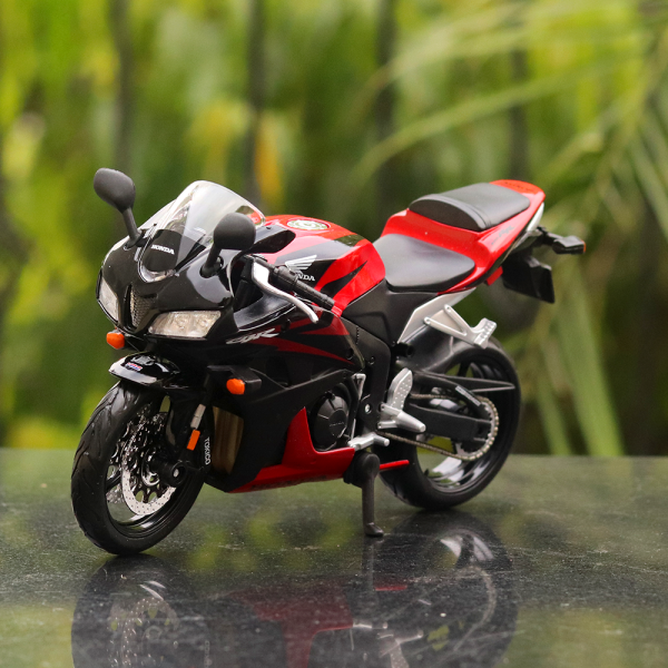 100% Original and Licensed Honda CBR 600RR Diecast Bike 1:12 Scale Model Discount